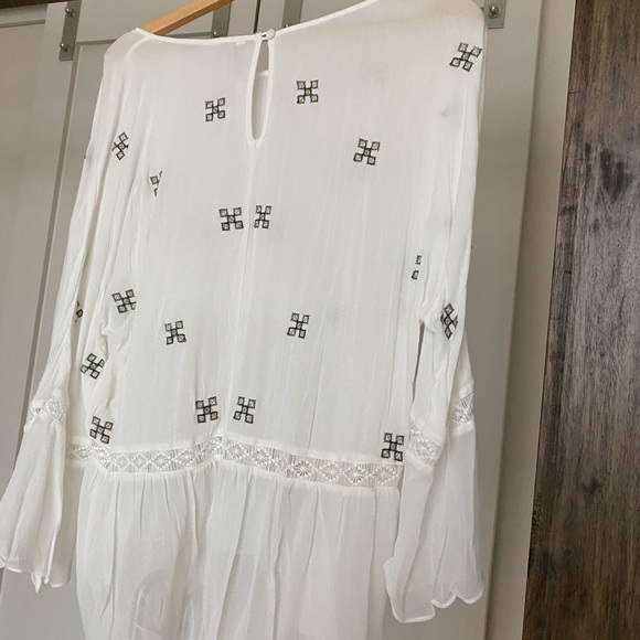 EUC - Monoreno summer top - gently worn. - Picture 2 of 3